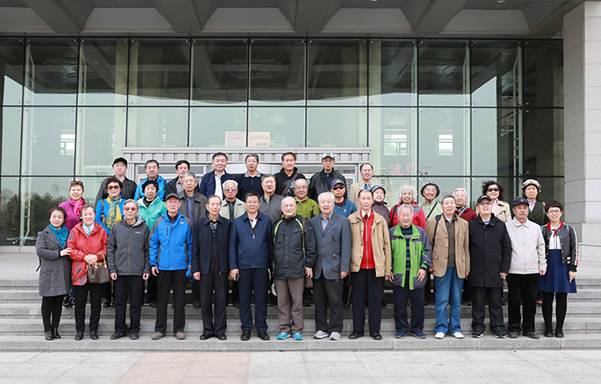 http://cs.hrbnu.edu.cn/__local/E/9D/05/2DD234991B60AC53F7238370A77_189BD85A_629BC.jpg